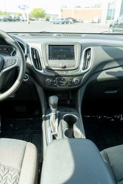 Used 2023 Chevrolet Equinox LT w/ LPO, Floor Liner Package image 15