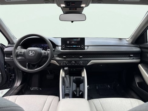 Certified 2023 Honda Accord EX image 17