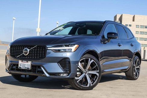 Used 2023 Volvo XC60 B6 Ultimate w/ Protection Package Premier image 1