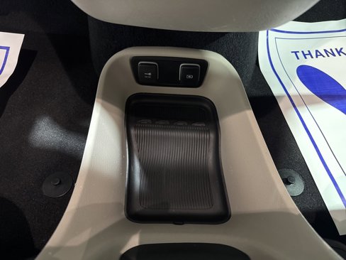 Used 2021 Chrysler Pacifica Touring w/ Cold Weather Group image 26