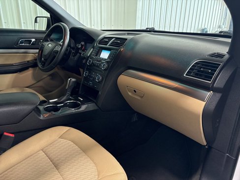 Used 2017 Ford Explorer FWD image 16