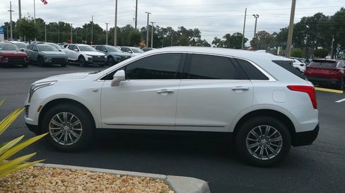 Used 2018 Cadillac XT5 Luxury w/ Driver Awareness Package image 22