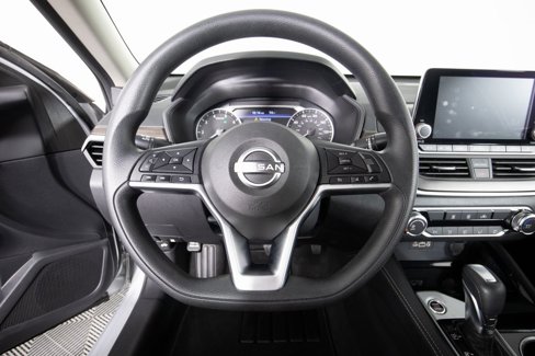 Used 2023 Nissan Altima 2.5 SV image 26