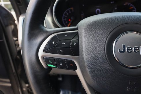 Used 2019 Jeep Grand Cherokee Altitude image 53