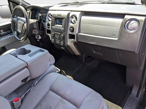 Used 2013 Ford F150 XLT w/ Mid Equipment Group image 16