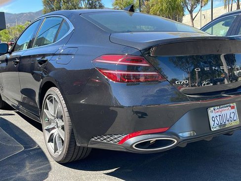Used 2025 Genesis G70 2.5T image 4