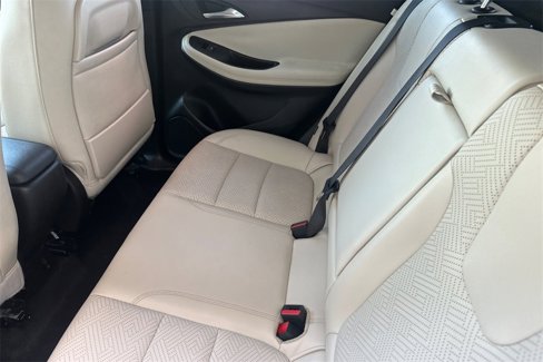 Used 2020 Buick Encore GX Essence w/ Experience Buick Package image 5