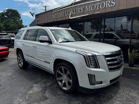 Used 2016 Cadillac Escalade Premium image 4