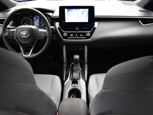 Used 2024 Toyota Corolla Cross SE image 13