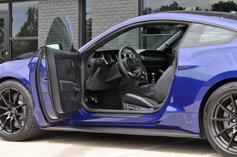 Used 2016 Ford Mustang Shelby GT350 w/ Technology Package image 14