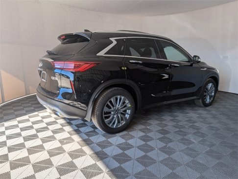 New 2025 INFINITI QX50 Luxe image 10