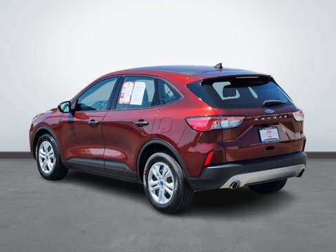Used 2021 Ford Escape S image 3