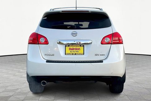 Used 2013 Nissan Rogue SV image 4