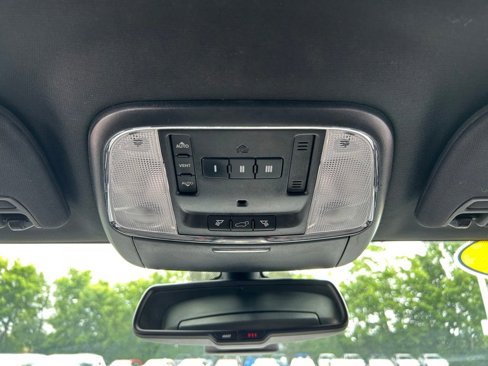 Used 2016 Jeep Grand Cherokee Laredo 75th Anniversary image 14