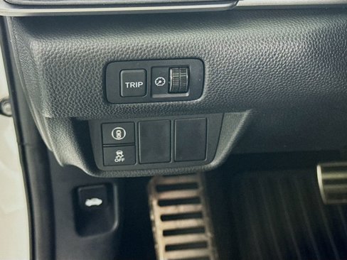 Used 2019 Honda Accord Sport image 10