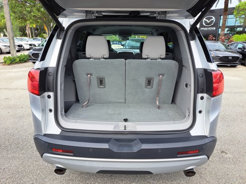 Used 2017 GMC Acadia SLE w/ Driver Alert Package I image 5