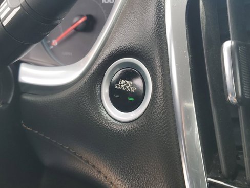 Used 2020 Chevrolet Traverse LT image 27