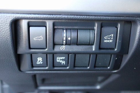 Used 2015 Subaru Outback 2.5i Limited w/ Popular Package #4 image 27