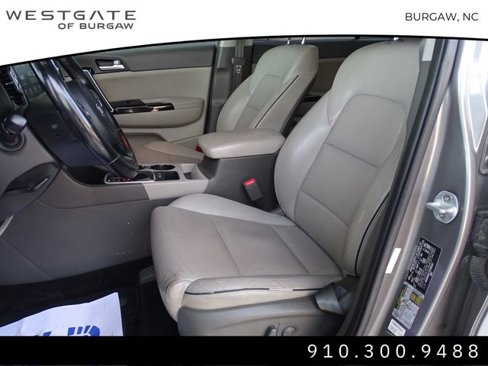 Used 2018 Kia Sportage EX image 19