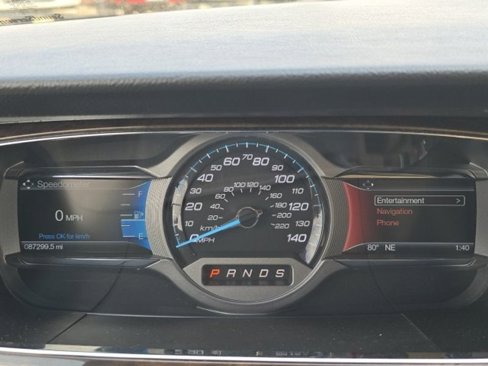 Used 2018 Ford Taurus Limited image 17