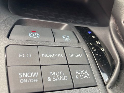 New 2025 Toyota RAV4 LE image 17
