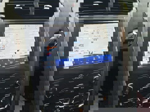 Used 2020 Ford Fusion SEL image 13