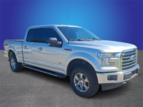 Used 2017 Ford F150 XLT w/ Equipment Group 302A Luxury image 3