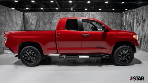 Used 2017 Toyota Tundra SR5 image 25