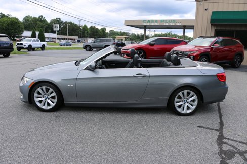Used 2013 BMW 328i Convertible image 2