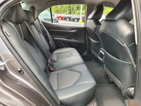 Used 2023 Toyota Camry SE image 15