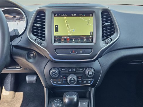 Used 2022 Jeep Cherokee Trailhawk w/ Sound & Nav Group image 19