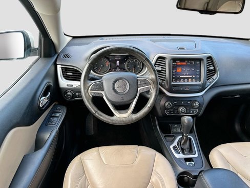 Used 2017 Jeep Cherokee Limited image 27