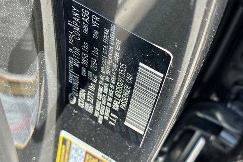 Certified 2025 Hyundai Elantra SE image 34