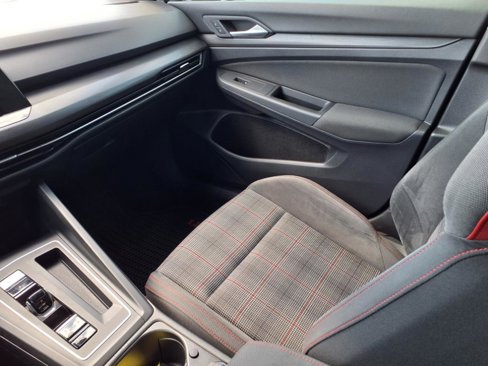 Used 2022 Volkswagen GTI S image 19
