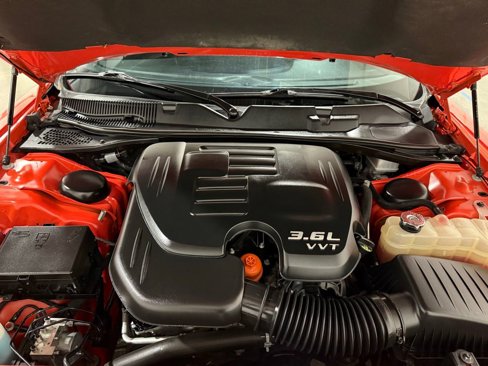 Used 2021 Dodge Challenger SXT w/ Blacktop Package image 11