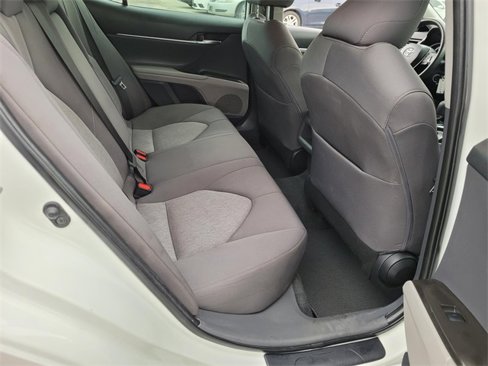 Used 2023 Toyota Camry LE image 11