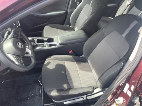Used 2024 Nissan Sentra SV image 32