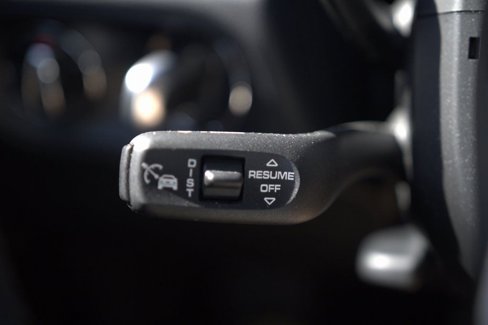 Certified 2023 Porsche Macan image 42
