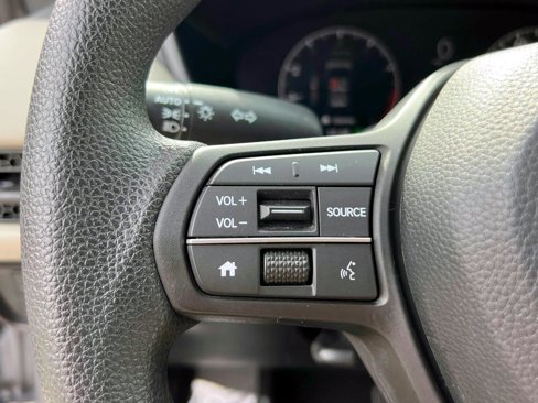 Certified 2023 Honda HR-V LX image 18