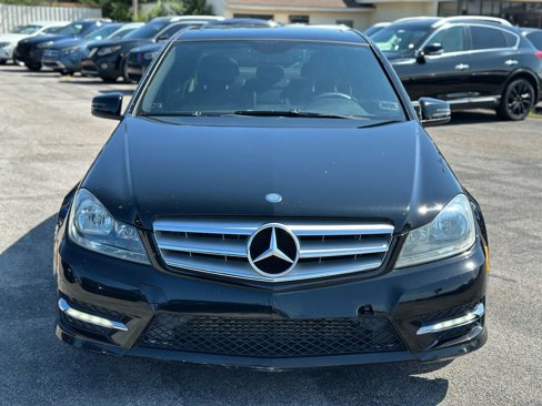 Used 2012 Mercedes-Benz C 250 Sedan image 3