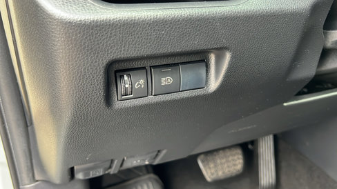 Used 2019 Toyota RAV4 XLE w/ Carpet Mat Package image 28