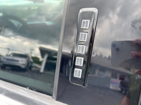 Used 2019 Ford F150 XLT image 27