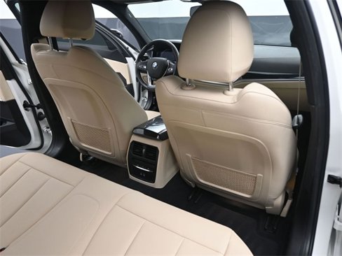 Used 2021 BMW 330i Sedan w/ Premium Package image 24
