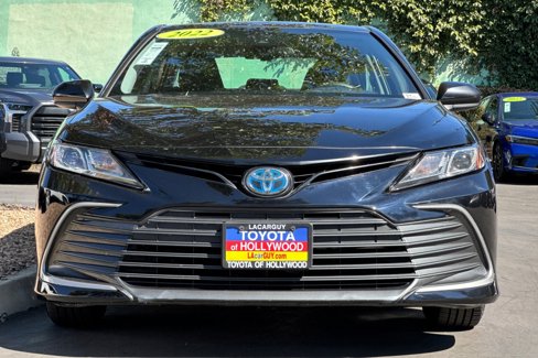 Used 2022 Toyota Camry LE image 9