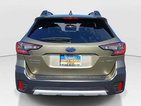Certified 2022 Subaru Outback Limited image 6