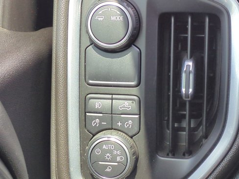 Used 2020 Chevrolet Silverado 1500 RST w/ All-Star Edition image 30