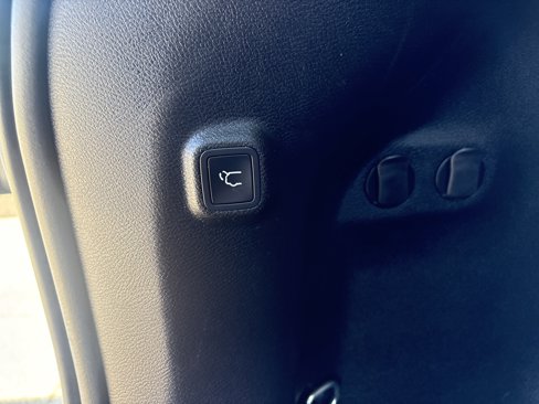 Certified 2021 Jeep Cherokee Limited image 40