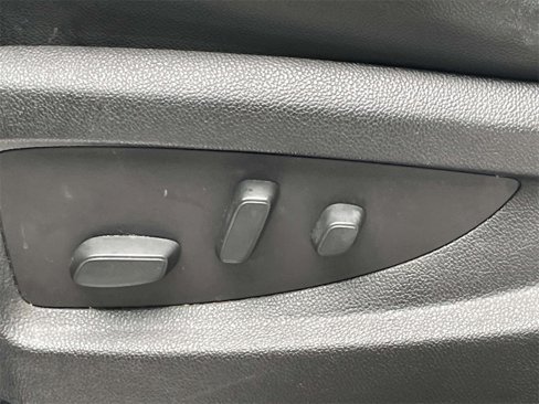 Used 2016 Chevrolet Tahoe LT image 18