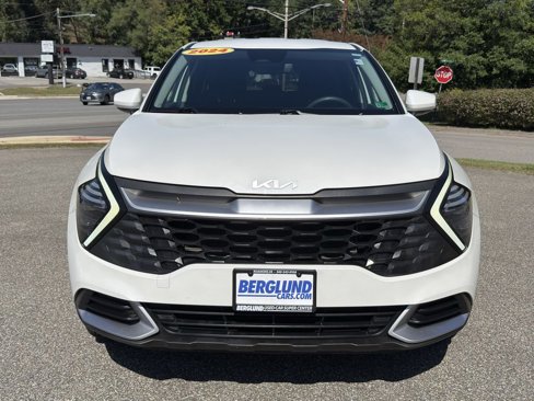 Used 2024 Kia Sportage LX image 9