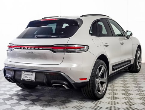 Certified 2024 Porsche Macan w/ Premium Plus Package image 10